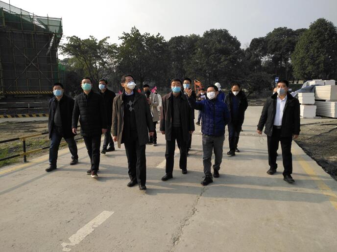 集团党委书记、董事长任丁率队 赴金牛宾馆检查工作